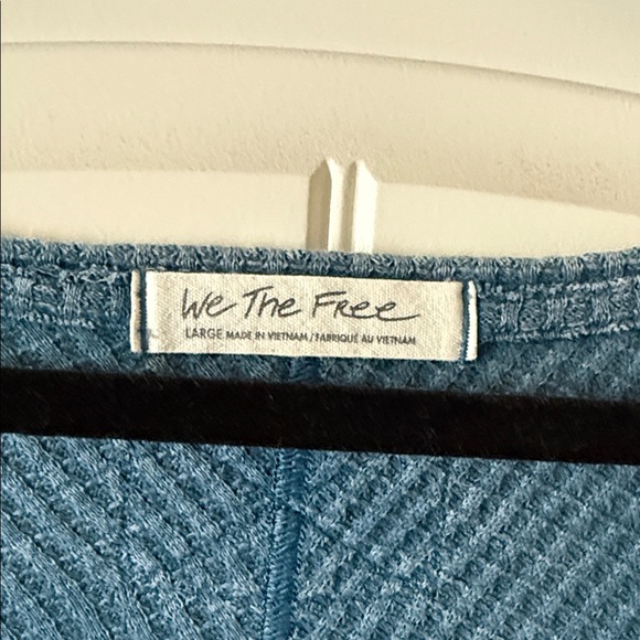 Waffle Knit V-Neck Oversized Pullover - Dusty Teal - Picture 2 of 3